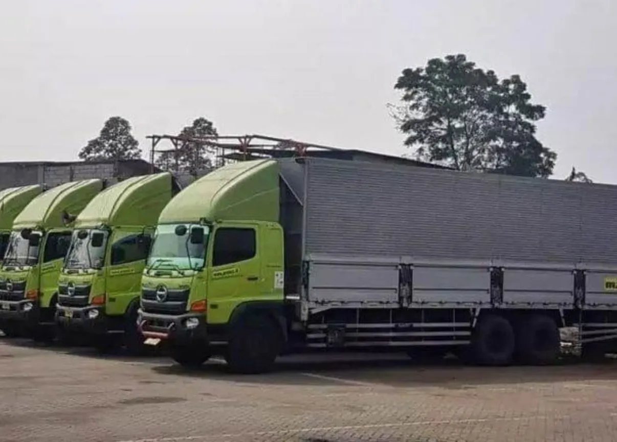 Armada tronton WB PT. Barokah Satria Expresindo